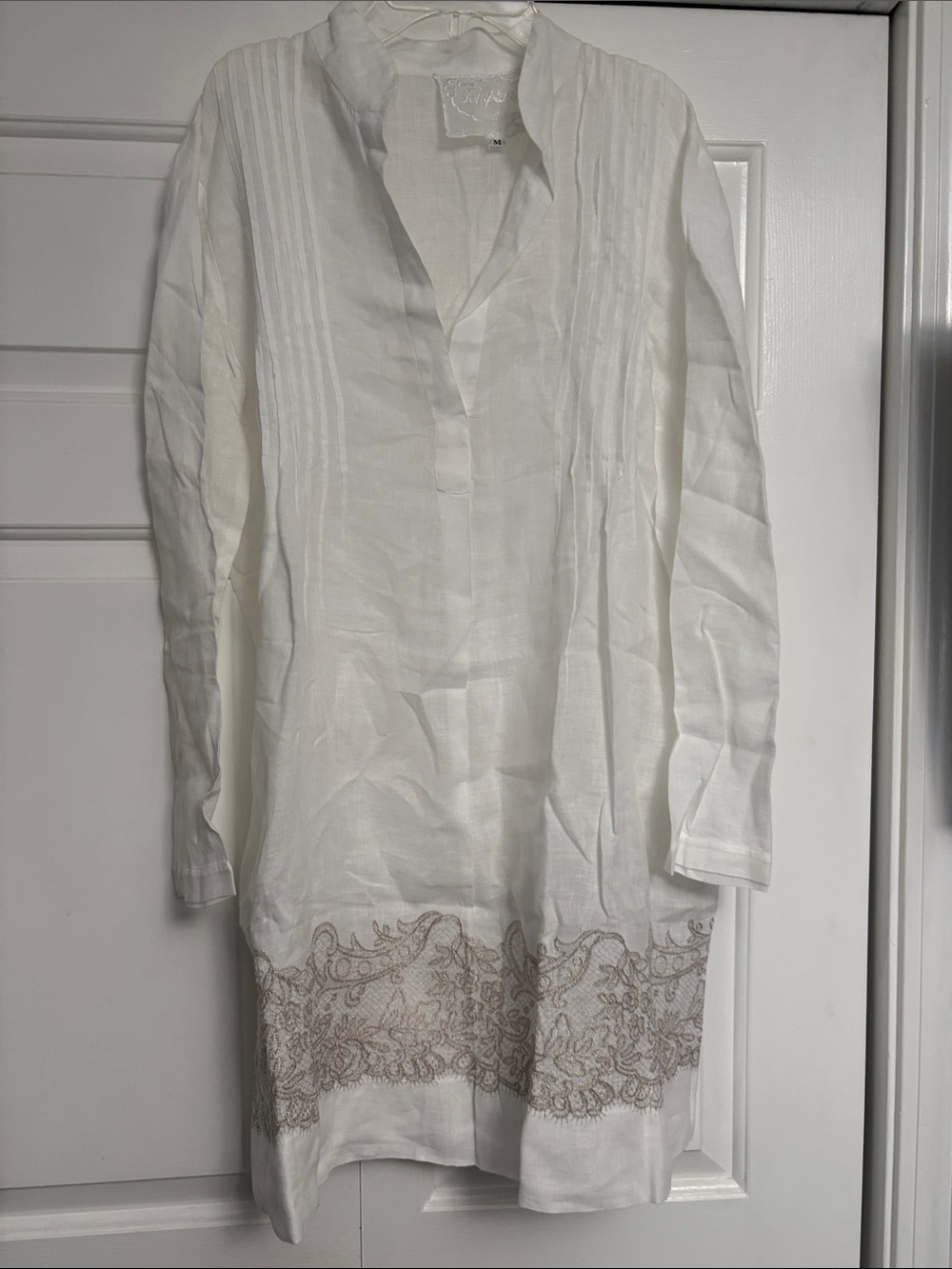 Temptation PositanoWhite Embroidered Linen Tunic Shirt - women NWOT